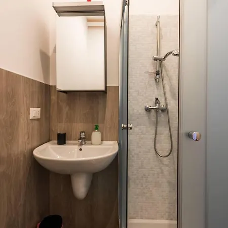 Apartment 5ino
